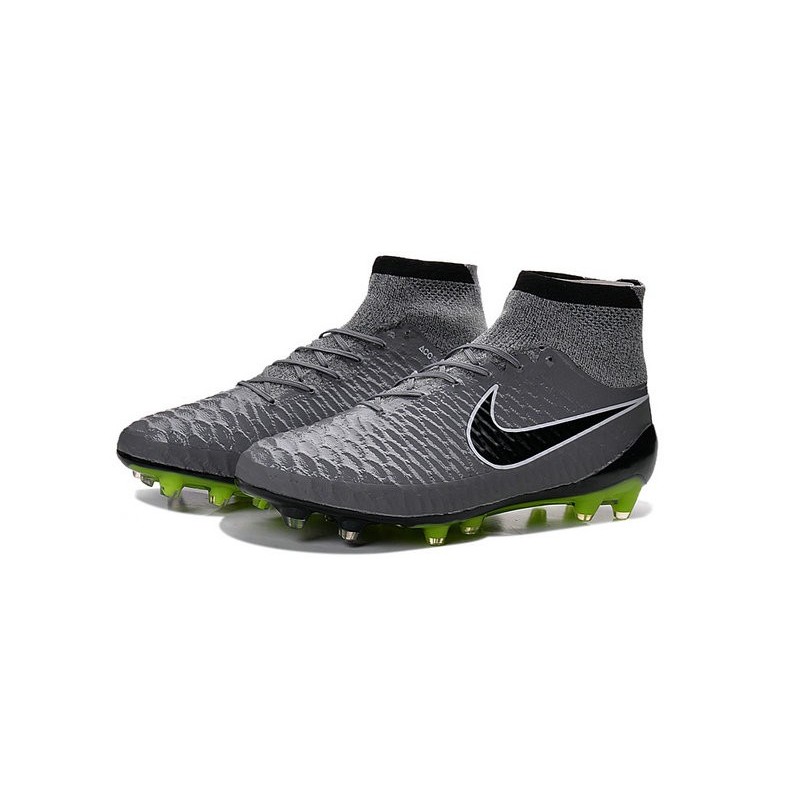 crampon hypervenom decathlon