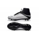 Hommes Nike HyperVenom Phantom II FG Chaussures de football ACC Blanc Noir