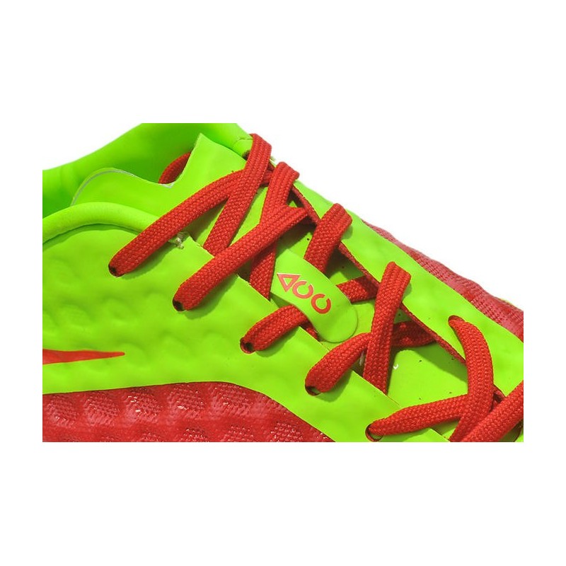 chaussure de foot nike rouge