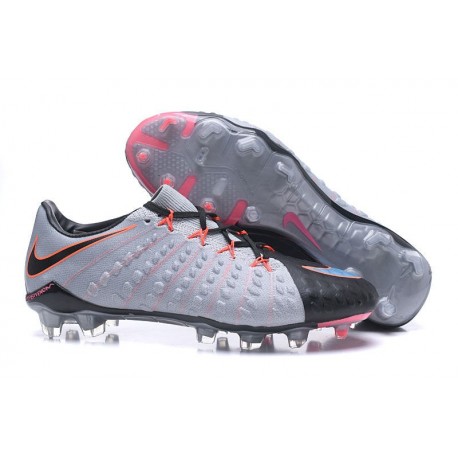 Chaussures de Football pour Hommes Nike Hypervenom Phantom III FG Noir Gris Rose