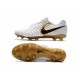 Chaussures pour Hommes Nike Tiempo Legend VII FG Blanc Or Noir